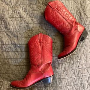 Vintage red cowboy boots size 8